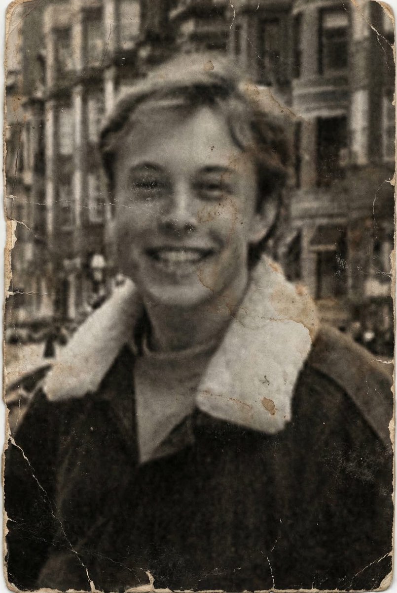 Professional DSLR Quality Photo Restoration